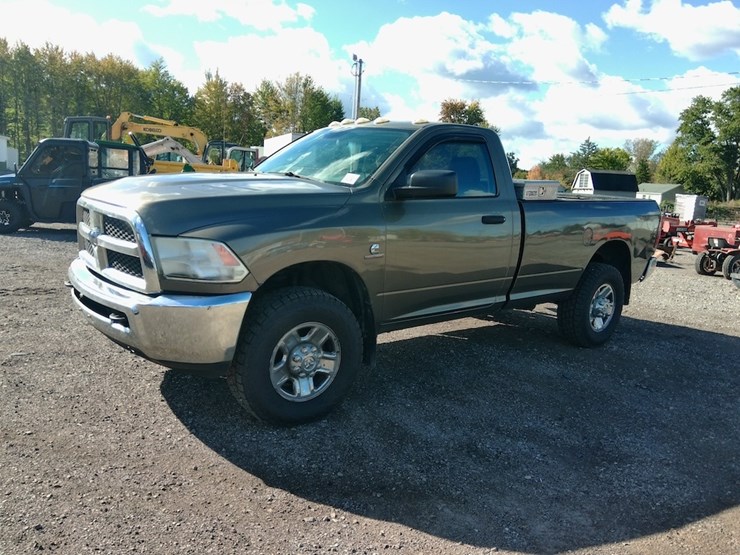 2014-dodge-2500-image-1