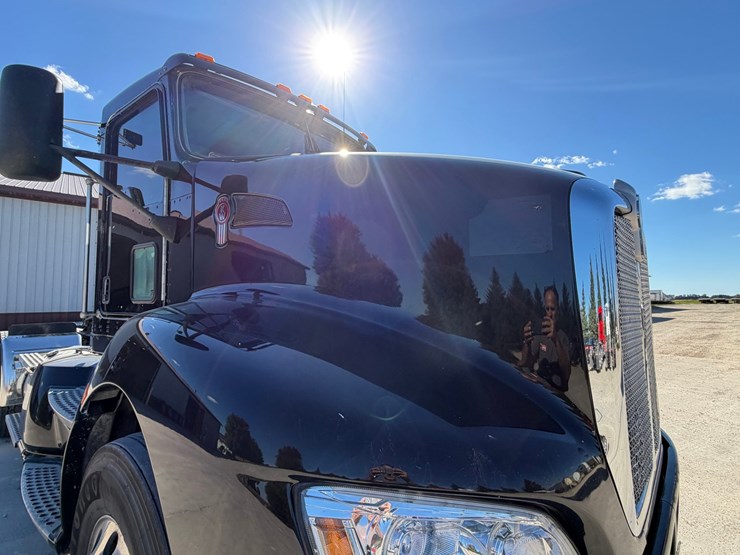 #1728-•-2012-kenworth-day-cab-truck-tractor-image-19