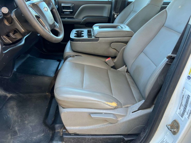 2019-chevrolet-silverado-5500hd-image-21