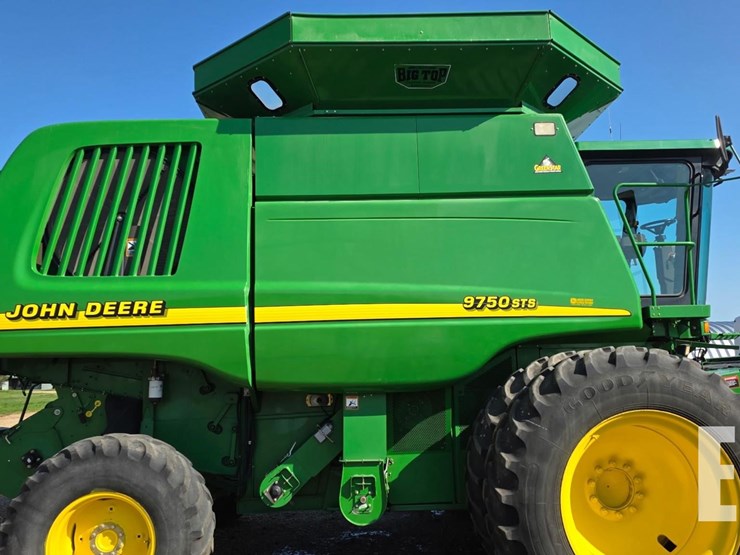 2001-john-deere-9750-sts-image-4