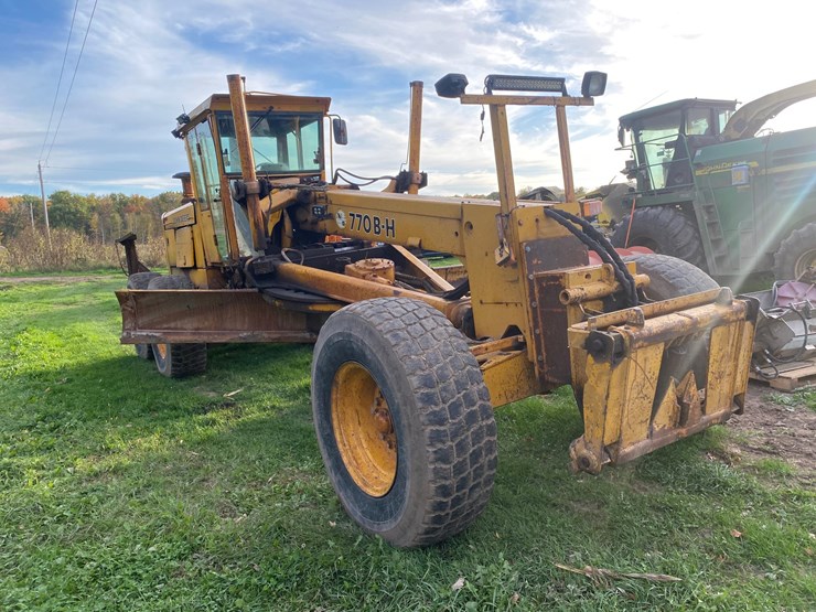 john-deere-770-image-3