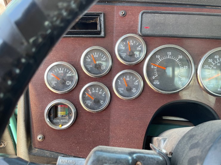 2015-western-star-4900sb-image-88