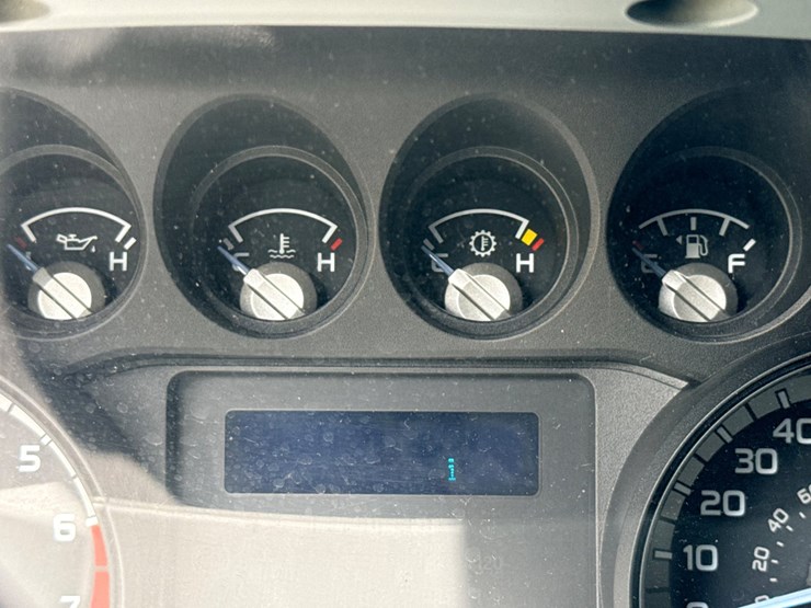 2016-ford-f250-image-24