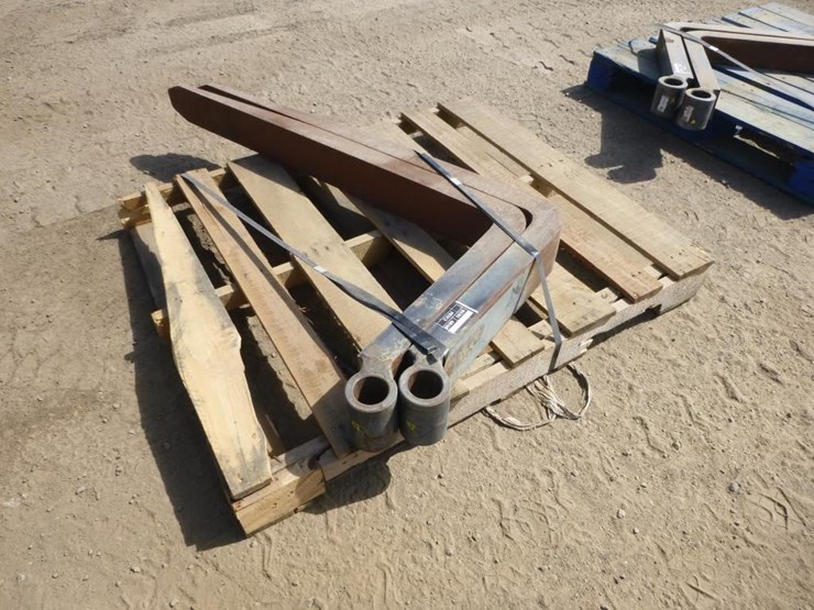 48"-reach-lift-forks-image-4