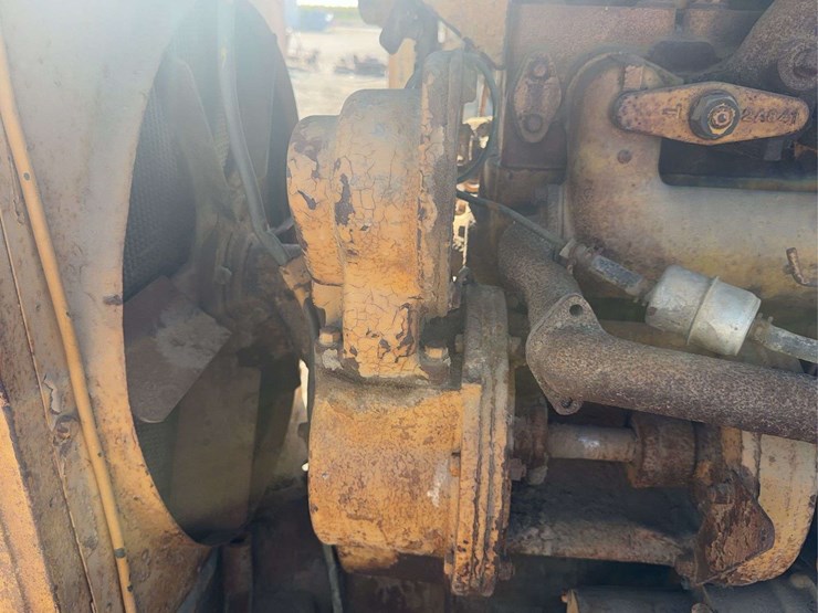 caterpillar-forty-diesel-image-26