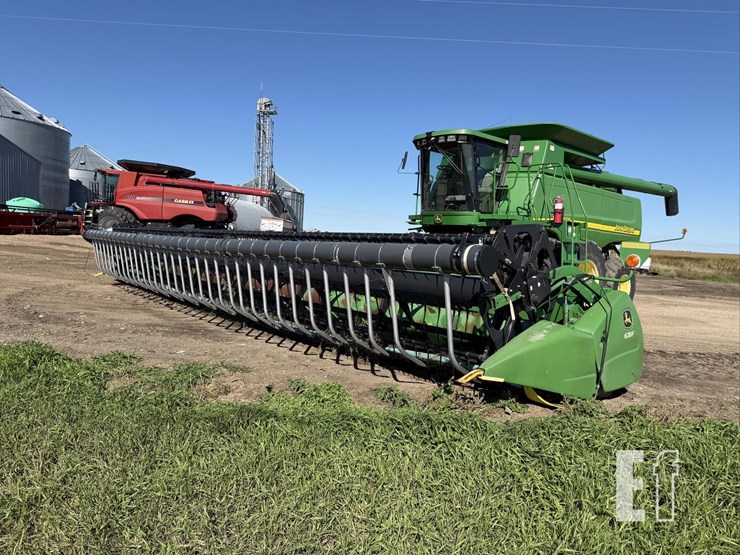2011-john-deere-635f-image-1