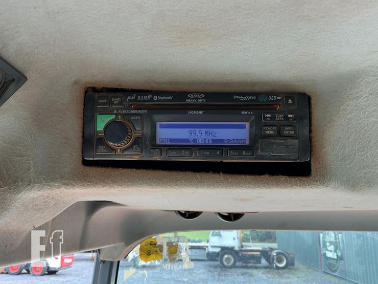 2019-kubota-m5n-091-image-16