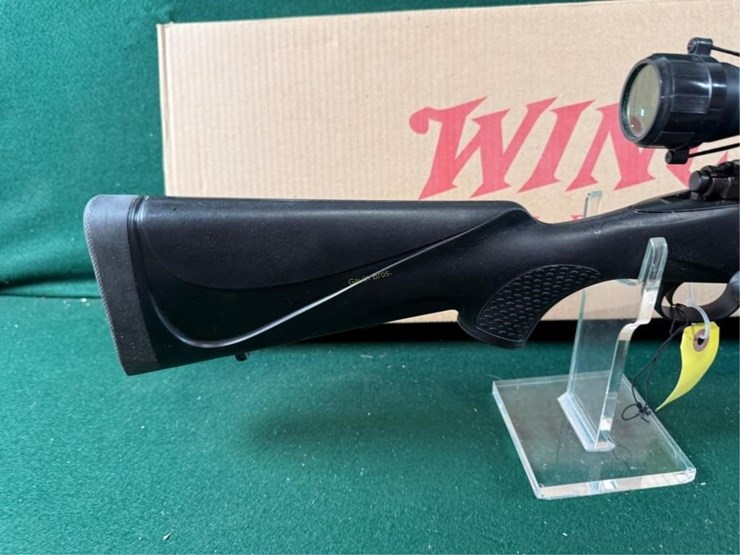 winchester-mdl.70-7mm-wsm-rifle-image-5