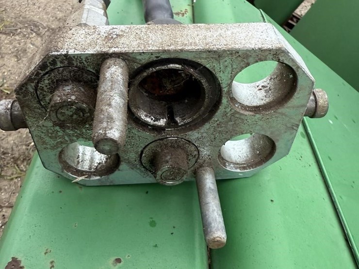 2005-john-deere-893-image-18
