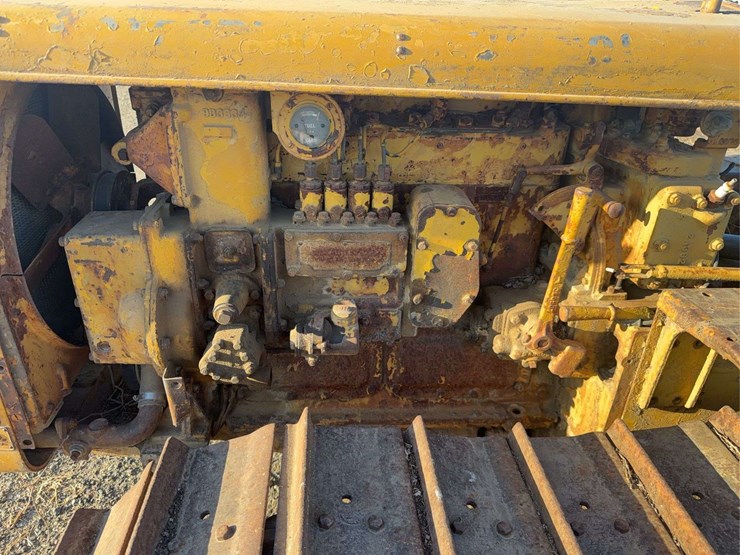 caterpillar-d2-image-17