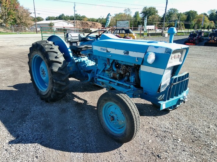 ford-3000-image-3