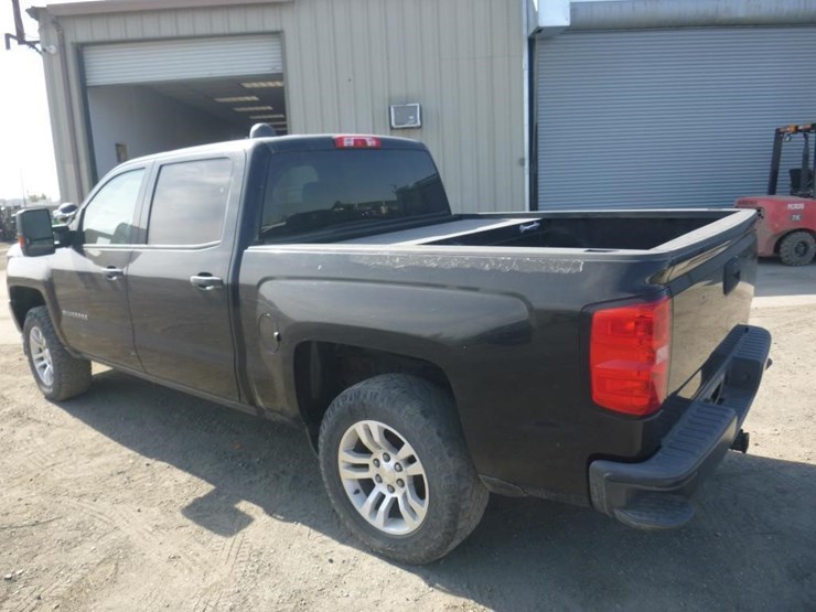 2018-chevrolet-1500-image-5