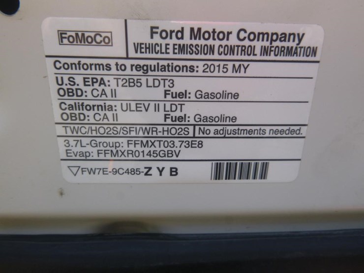 2015-ford-explorer-image-15