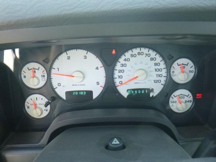 2004-dodge-ram-2500-image-19
