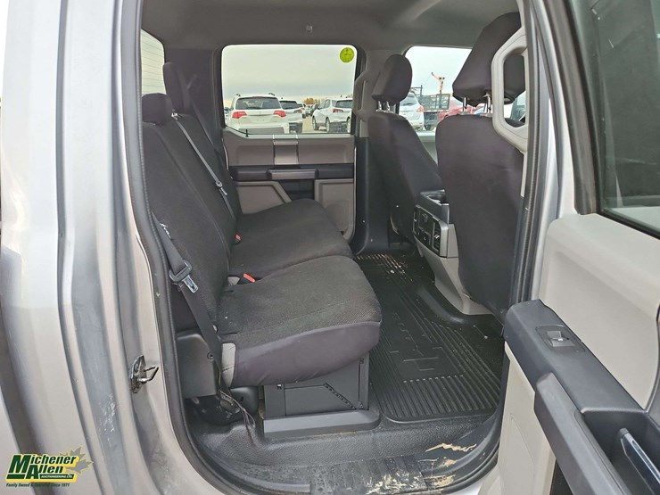 2022-ford-f250-image-25
