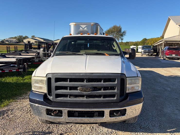 2006-ford-f350-image-2