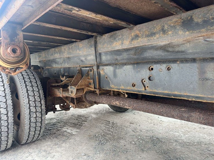 2014-ford-f550-image-19
