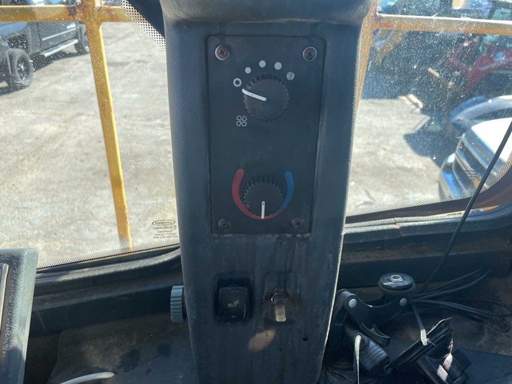 deere-724k-image-13