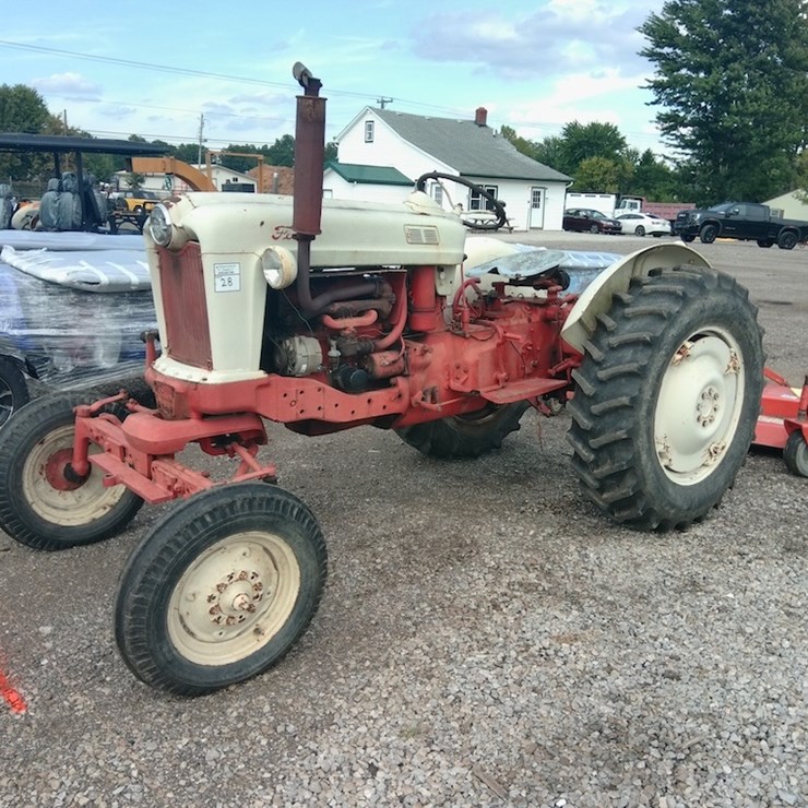 FORD 900
