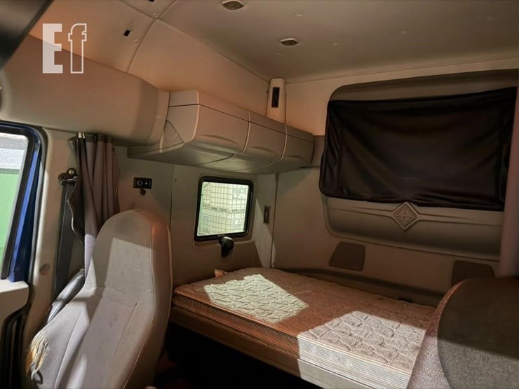 2009-international-prostar-image-16