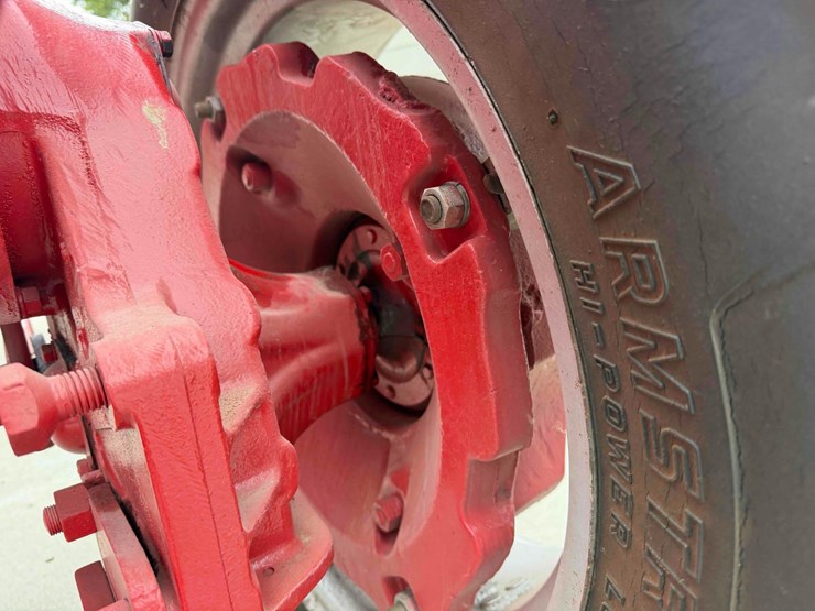 1948-ih-mccormick-farmall-super-a-tractor-image-17