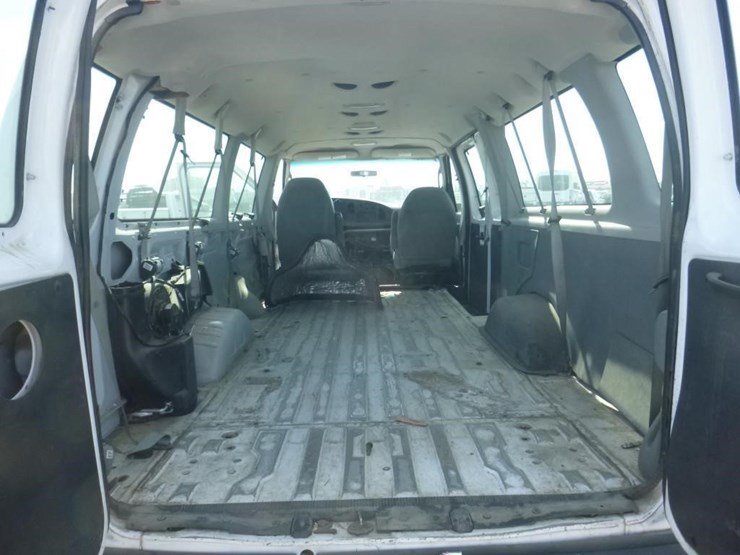 2008-ford-econoline-350-image-9
