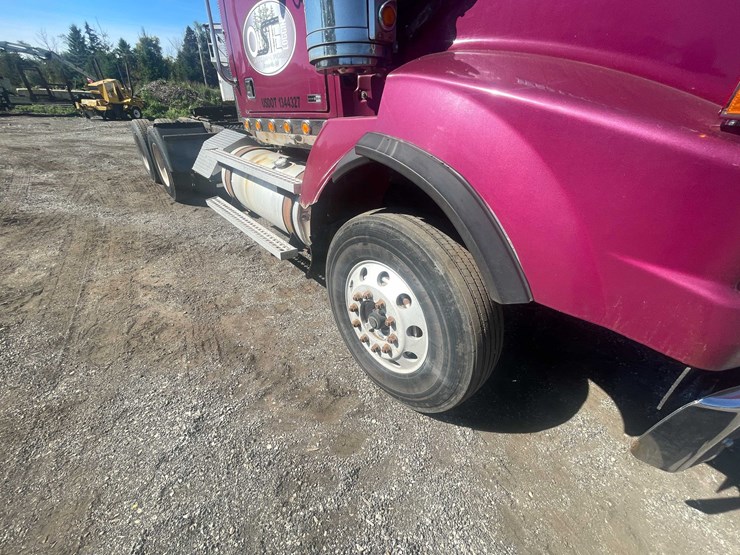 #117-•-2011-western-star-semi-tractor-(has-wi-title)-(forestville,-wi)-image-53