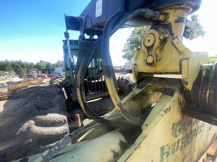 2000-john-deere-660-image-35