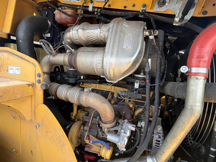 caterpillar-914m-image-18