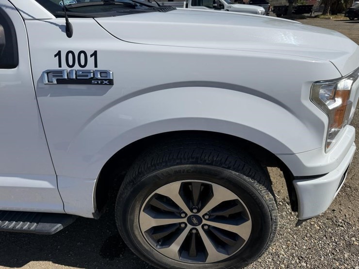 2020-ford-f150-image-27