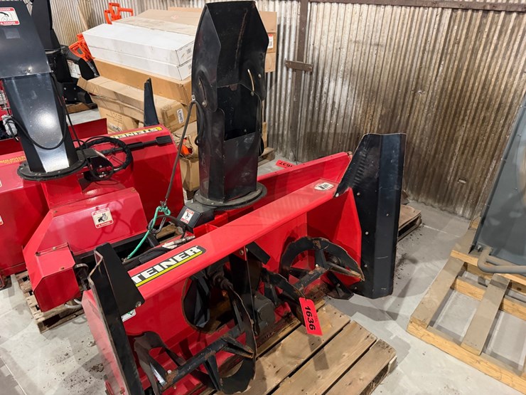 #1636-•-steiner-ventrac-snowblower-attachment-image-2