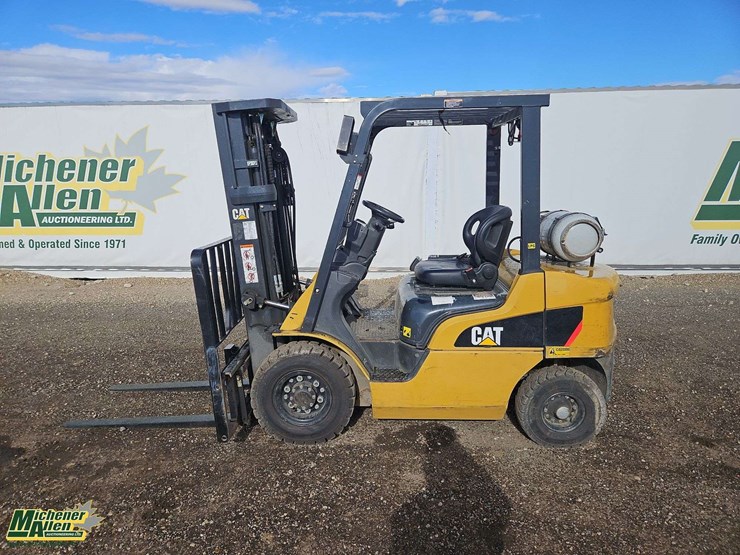 2017-caterpillar-gp25n-image-7