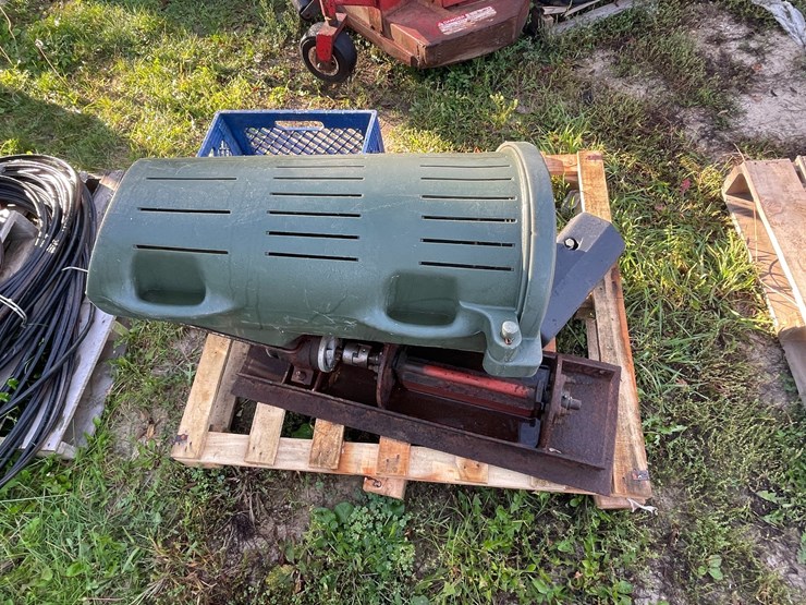#3212-•-grass-packer,-agitator,-and-more-image-3