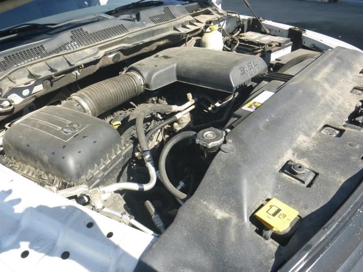 2015-dodge-1500-image-9