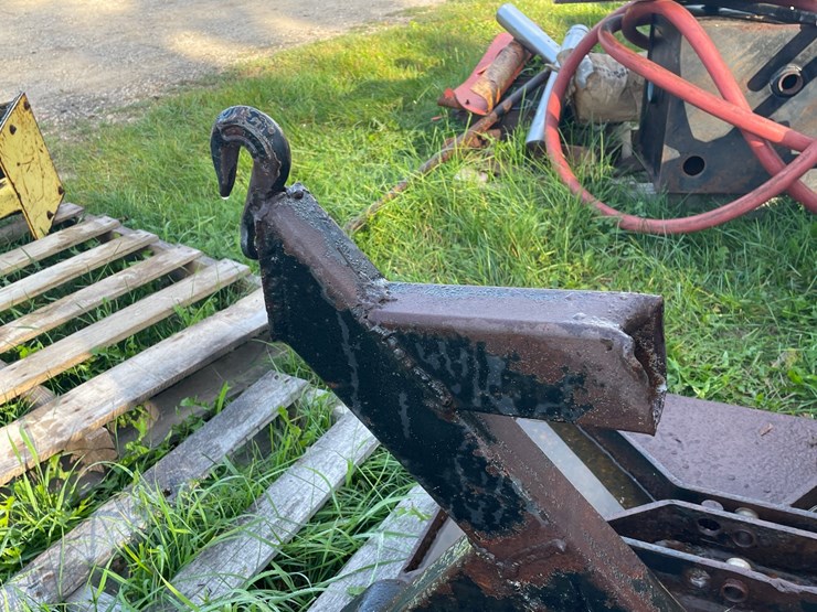 #3239-•-tractor-hook-attachment-image-4