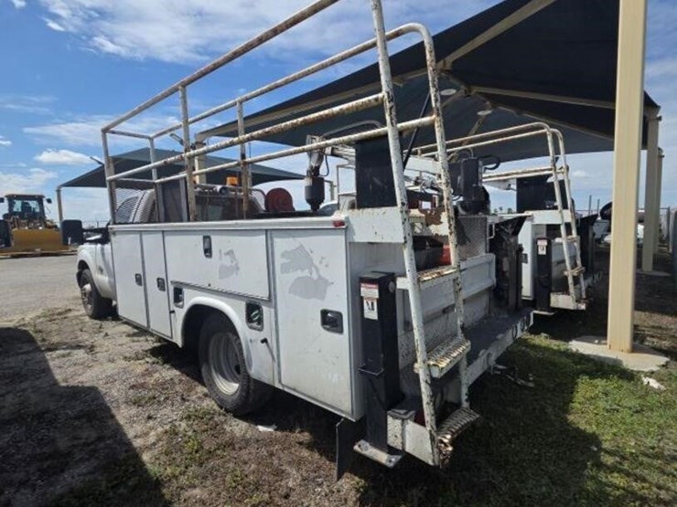 2016-ford-f350-image-4