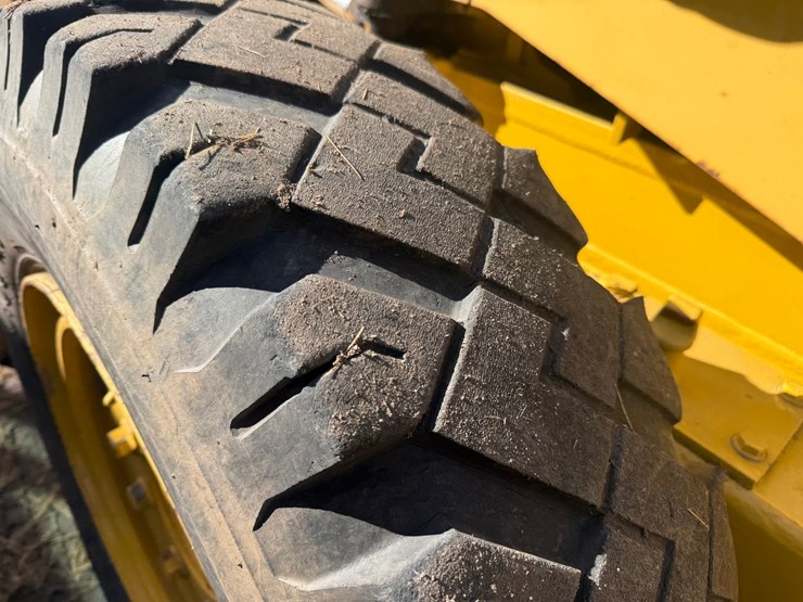 #3534-•-komatsu-gd305a-motor-grader-image-99