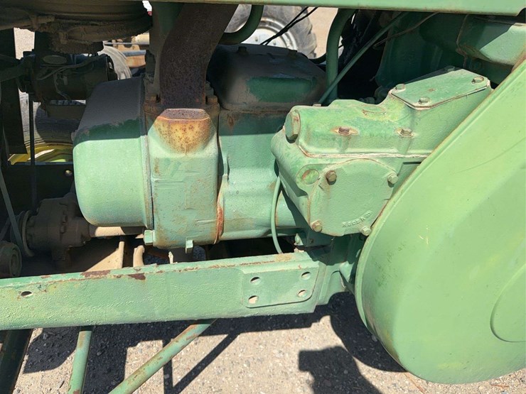 john-deere-820-image-24