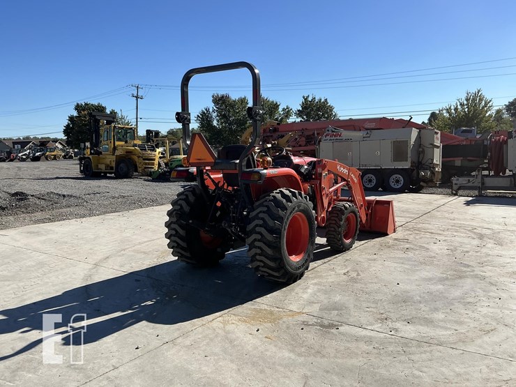 2023-kubota-l3301-image-4