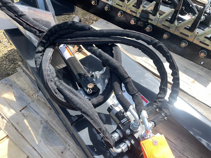 #2009-•-wolverine-skid-steer-sickle-bar-mower-attachment-image-13