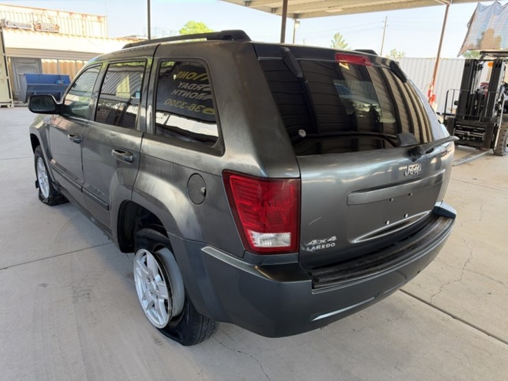 2007-jeep-grand-cherokee-image-8