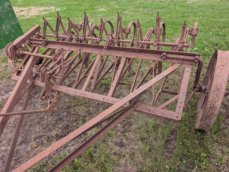#4066-•-antique-field-cultivator-image-3
