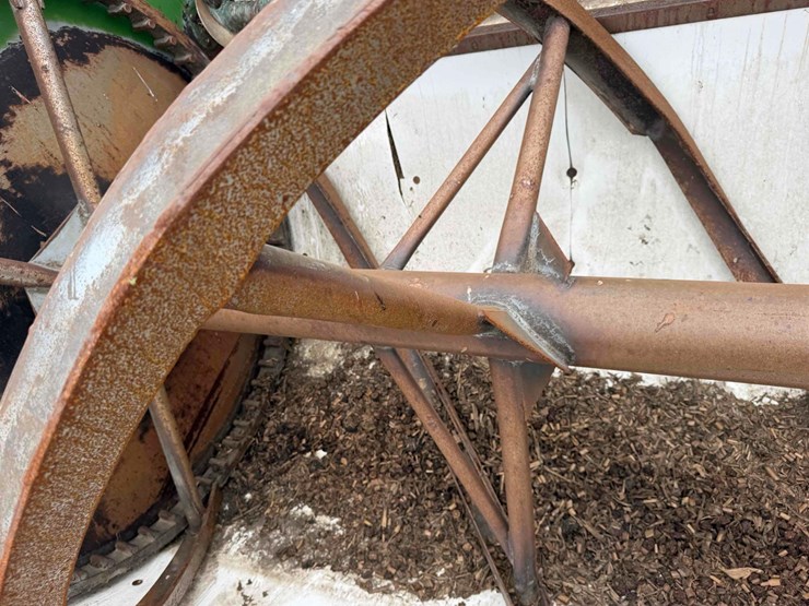 farm-aid-feed-wagon-image-18