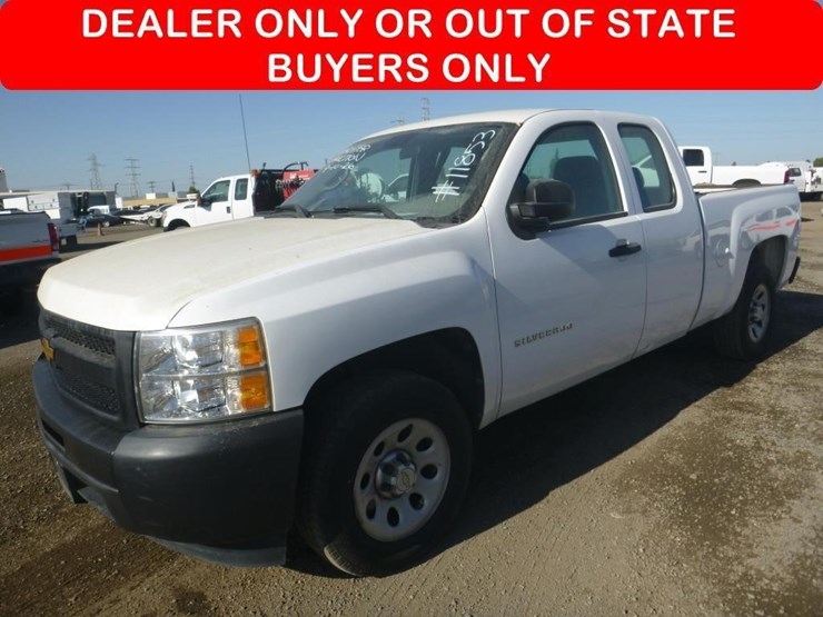 2013-chevrolet-1500-image-1