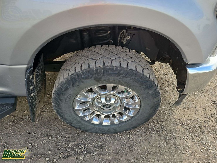2022-ford-f250-image-13