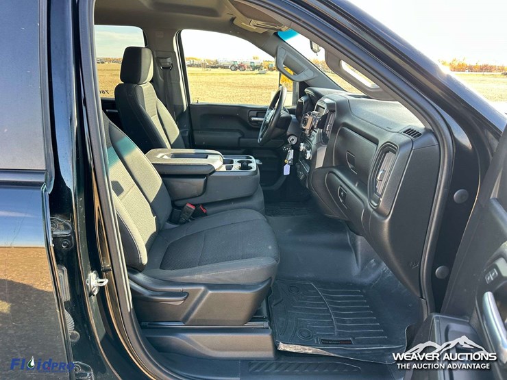 2023-gmc-2500hd-image-32