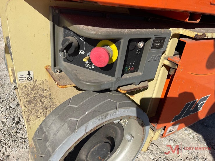 2015-jlg-1230es-image-13
