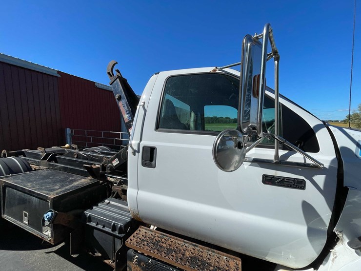 2013-ford-f750-image-50