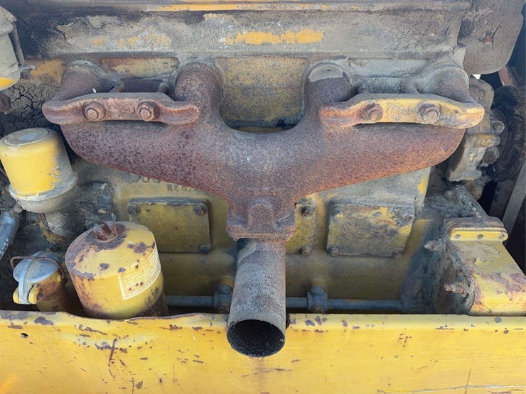 caterpillar-d4-image-27