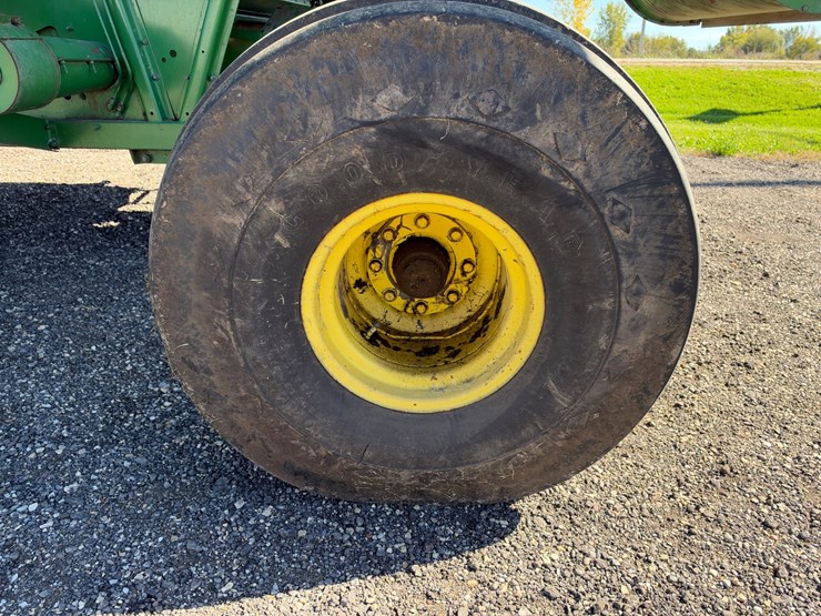 1981-john-deere-7720-image-42